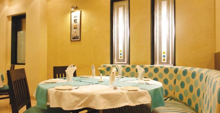 Le Royale Dadra Exterior photo